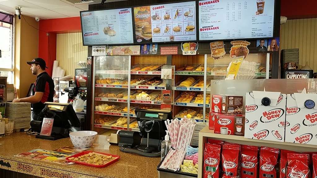 Honey Dew Donuts | 142 Lowell St, Wakefield, MA 01880, USA | Phone: (781) 224-0966