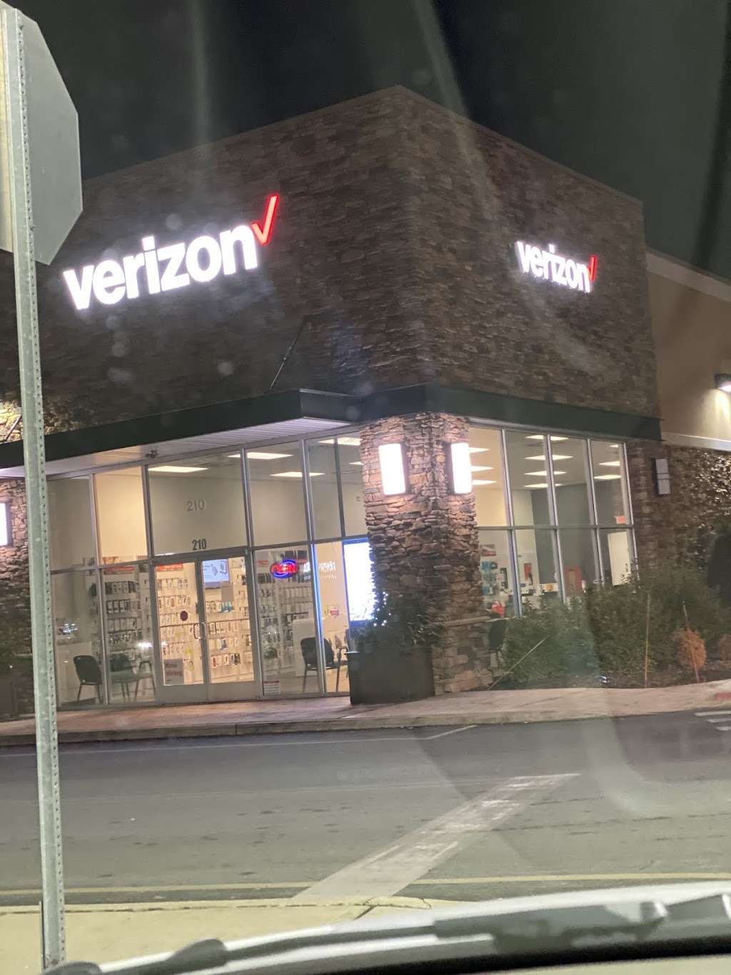 Verizon Authorized Retailer – Victra | 1255 Raritan Rd Suite #210, Clark, NJ 07066 | Phone: (732) 943-9117