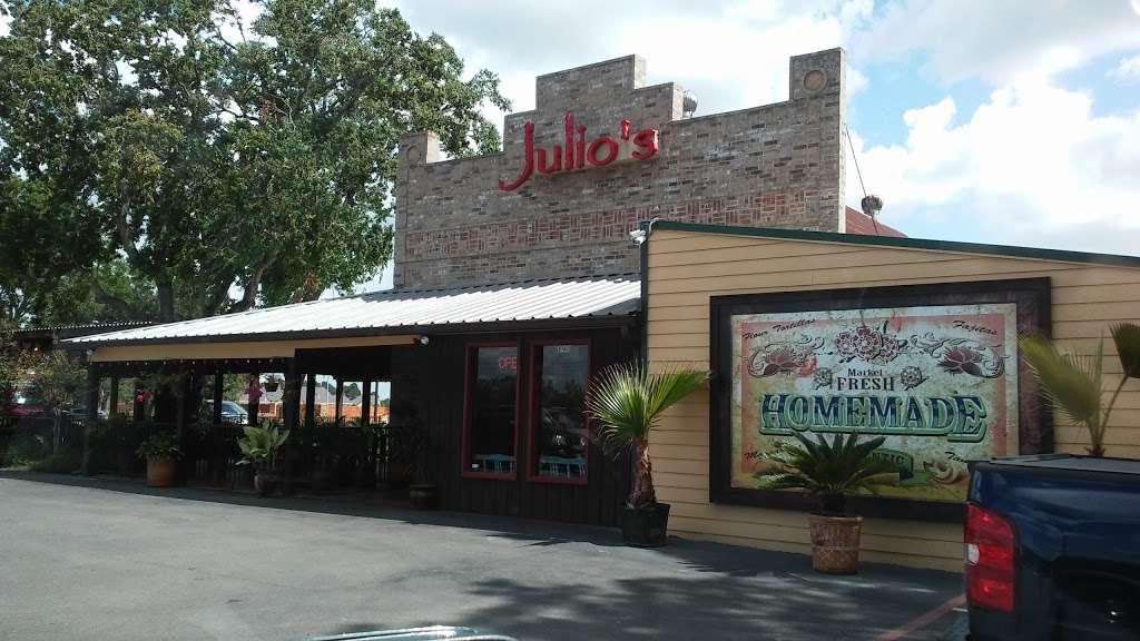 Julios | 19235 Farm to Market 2920, Tomball, TX 77377, USA | Phone: (281) 255-8818