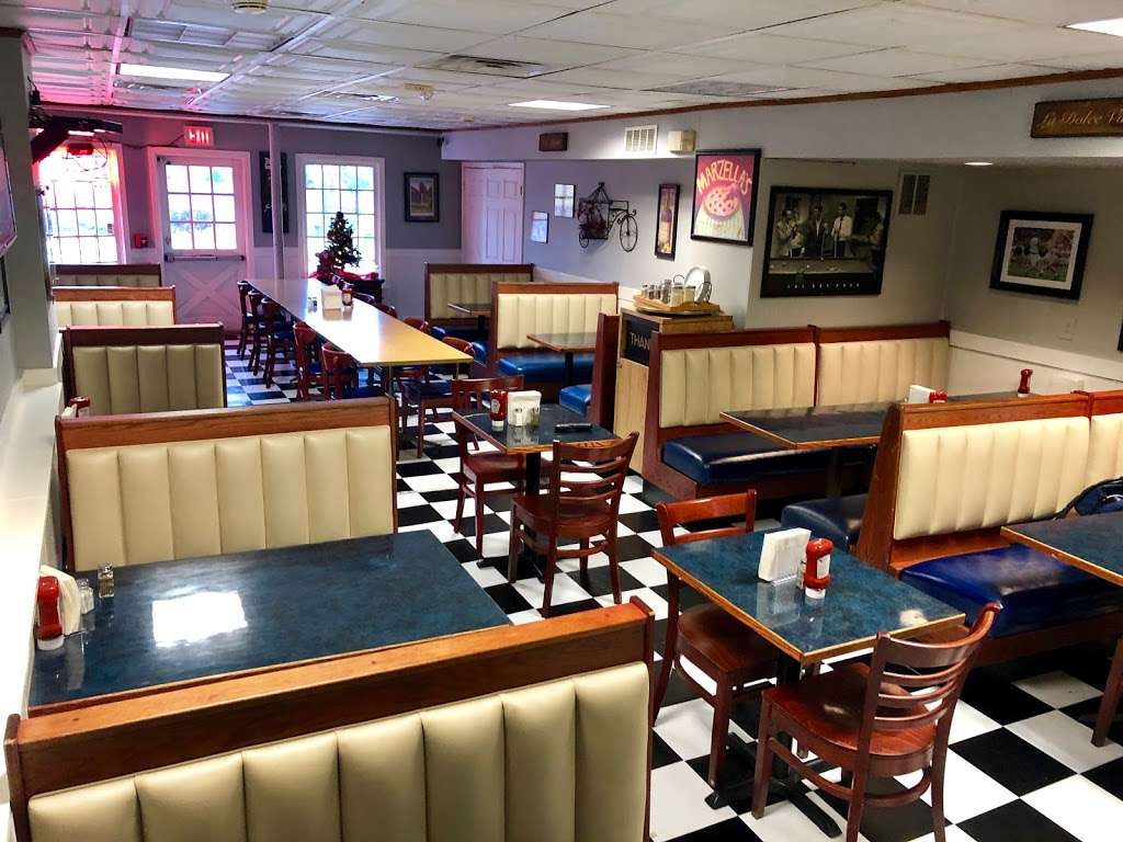 Marzellas Pizza | 488 E Main St, Collegeville, PA 19426, USA | Phone: (610) 489-4946