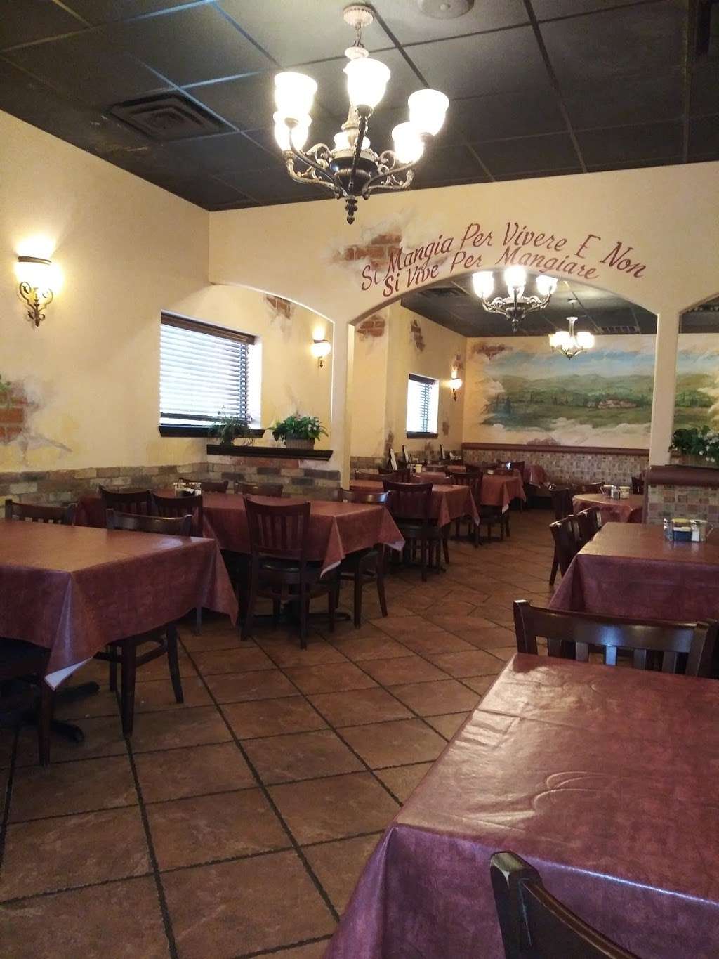 Antonios Italian Grill & Seafood | 2727 W Baker Rd, Baytown, TX 77521, USA | Phone: (281) 420-7577