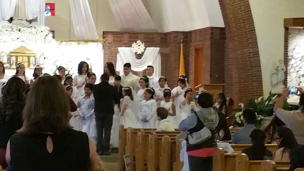Sacred Heart Catholic Church | 819 N 16th Ave, Melrose Park, IL 60160, USA | Phone: (708) 344-0757