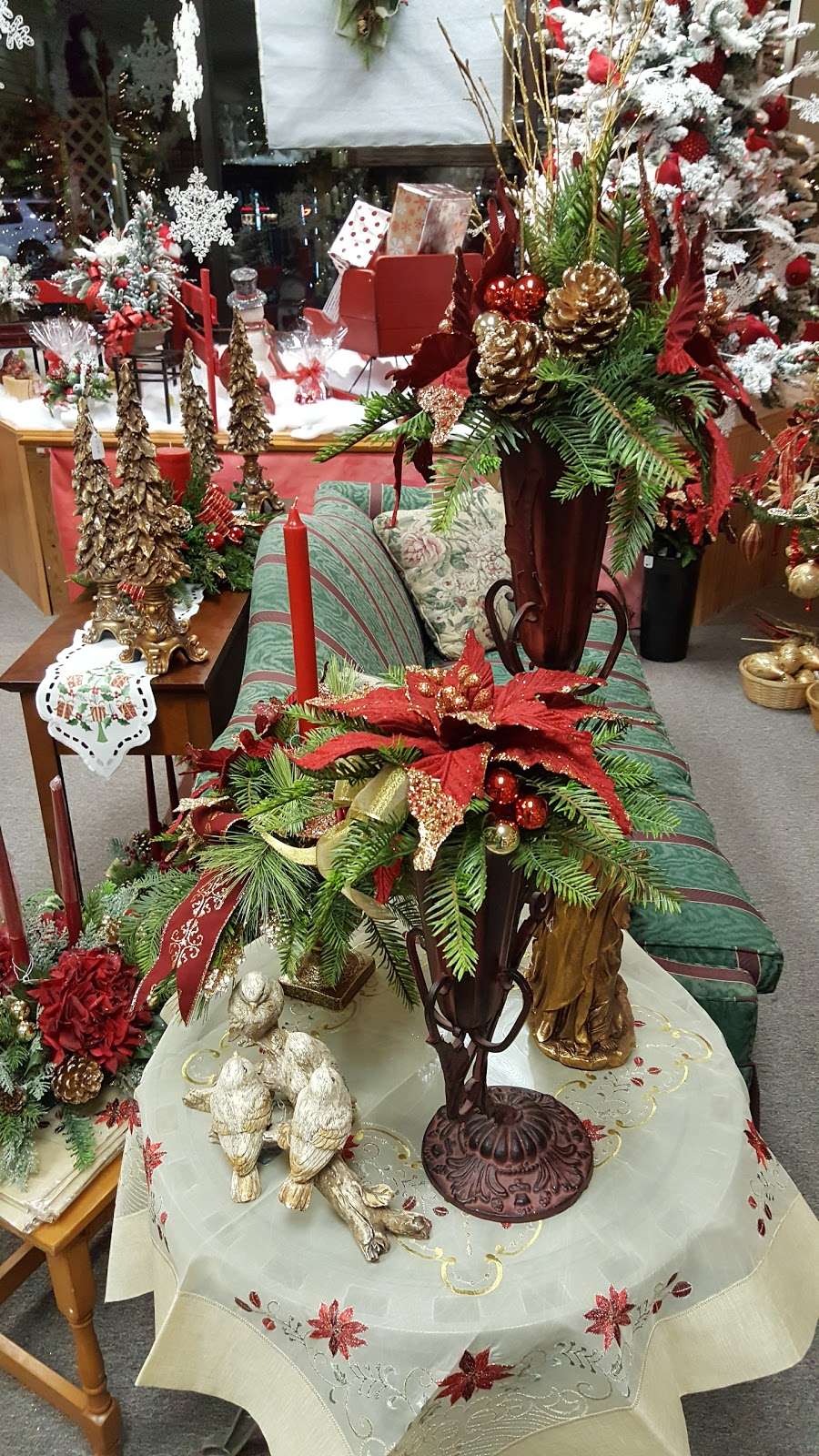 Davis Florist | 82 Drury Dr, La Plata, MD 20646, USA | Phone: (301) 934-2400