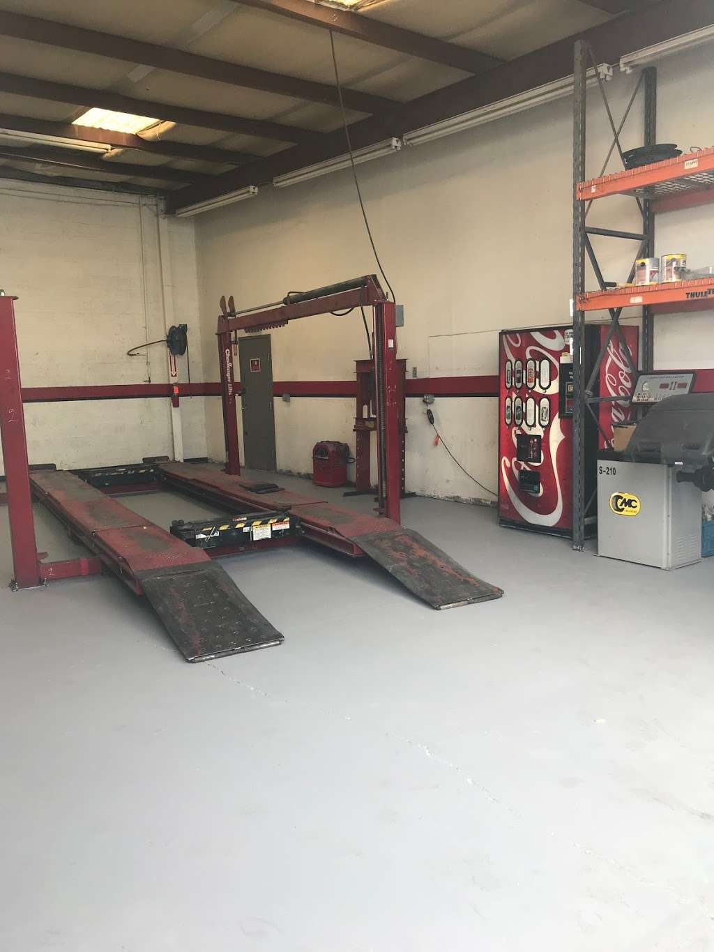 1ST VEGAS AUTO BODY SHOP | 3132 Meade Ave, Las Vegas, NV 89102, USA | Phone: (702) 844-1777