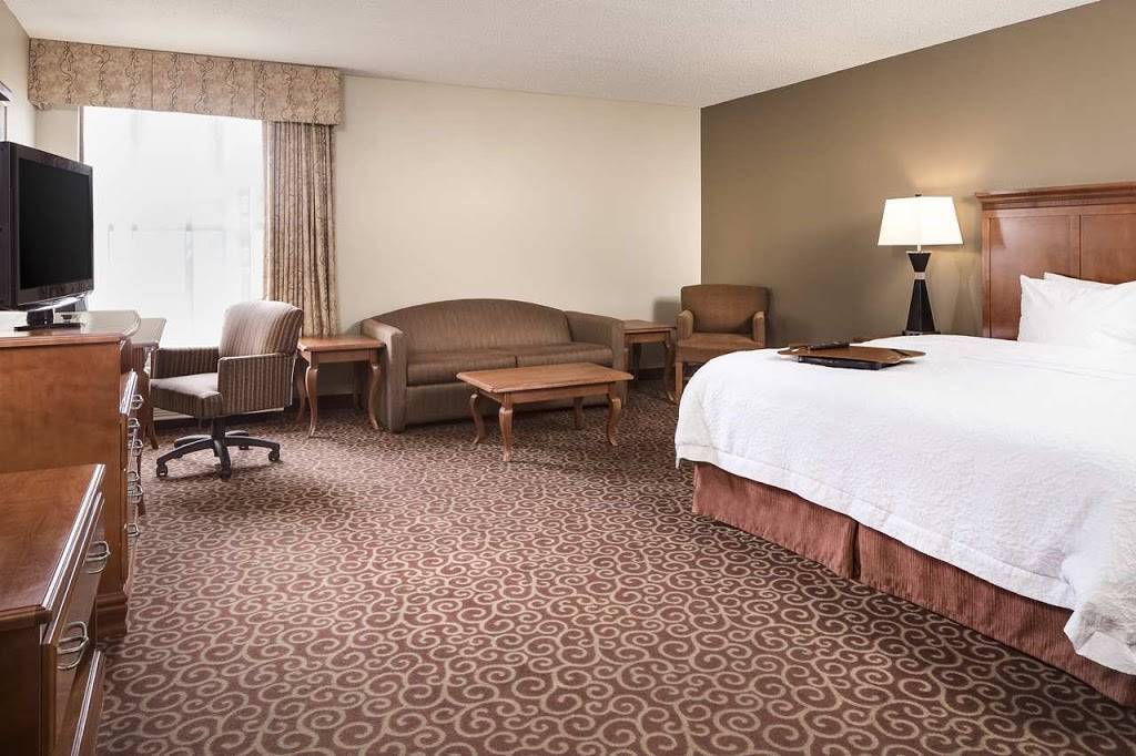 Hampton Inn Lincoln - South/Heritage Park | 5922 Vandervoort Dr, Lincoln, NE 68516 | Phone: (402) 420-7800