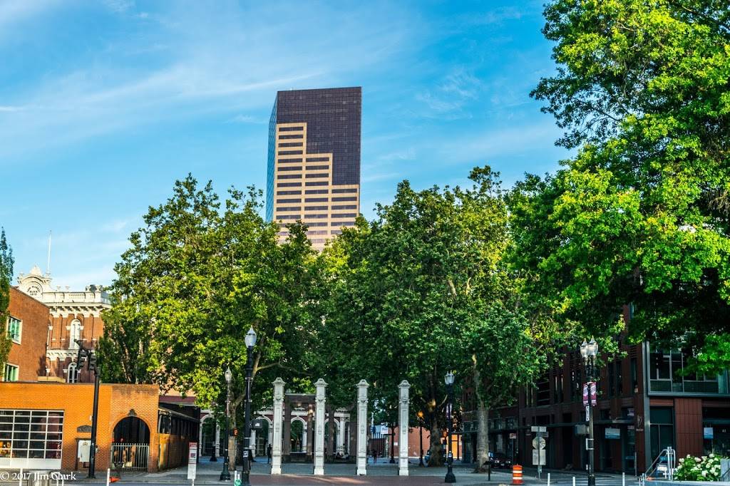 UsBancorp Tower ("Big Pink") | 111 SW 5th Ave, Portland, OR 97204 | Phone: (503) 275-7461