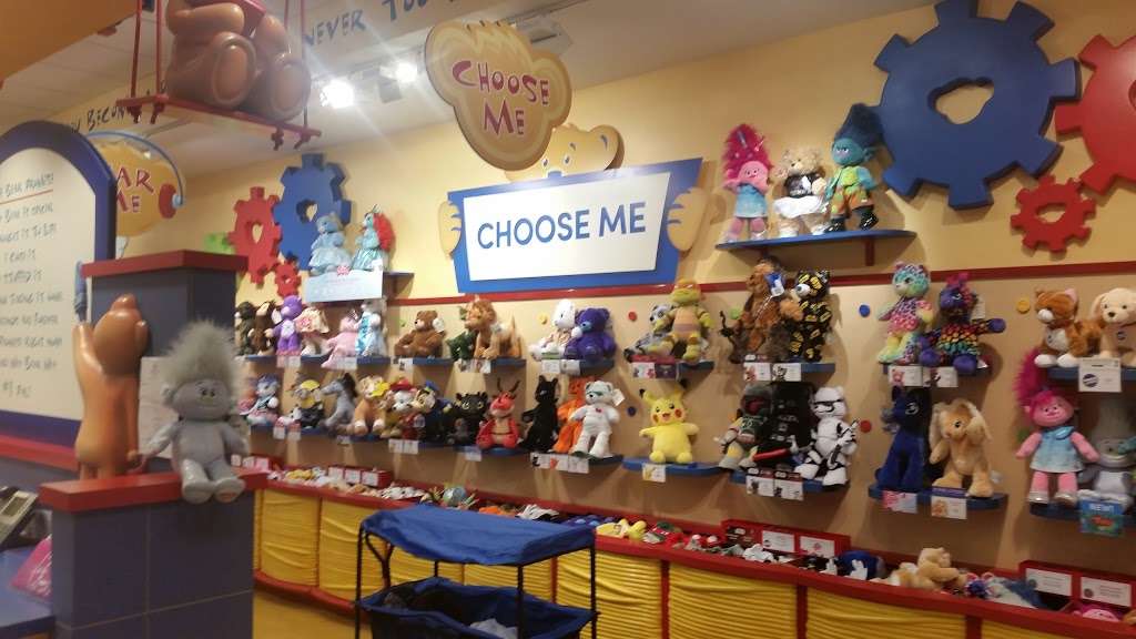 Build-A-Bear Workshop | 228 Park City Center Ste C228, Lancaster, PA 17601, USA | Phone: (717) 393-6340