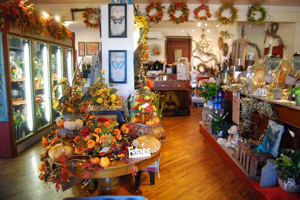 Cedar Hill Flowers & Gifts | 3326 Main St, Birdsboro, PA 19508, USA | Phone: (610) 582-8791