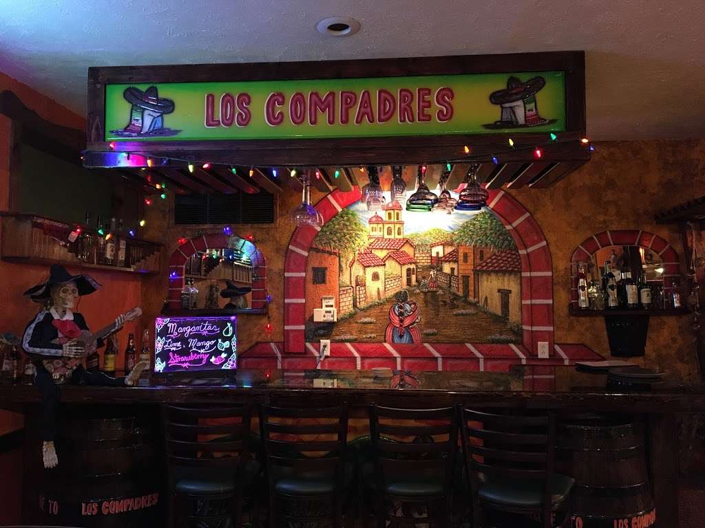 Los Compadres | 725 Milwaukee Ave, Burlington, WI 53105 | Phone: (262) 763-6018