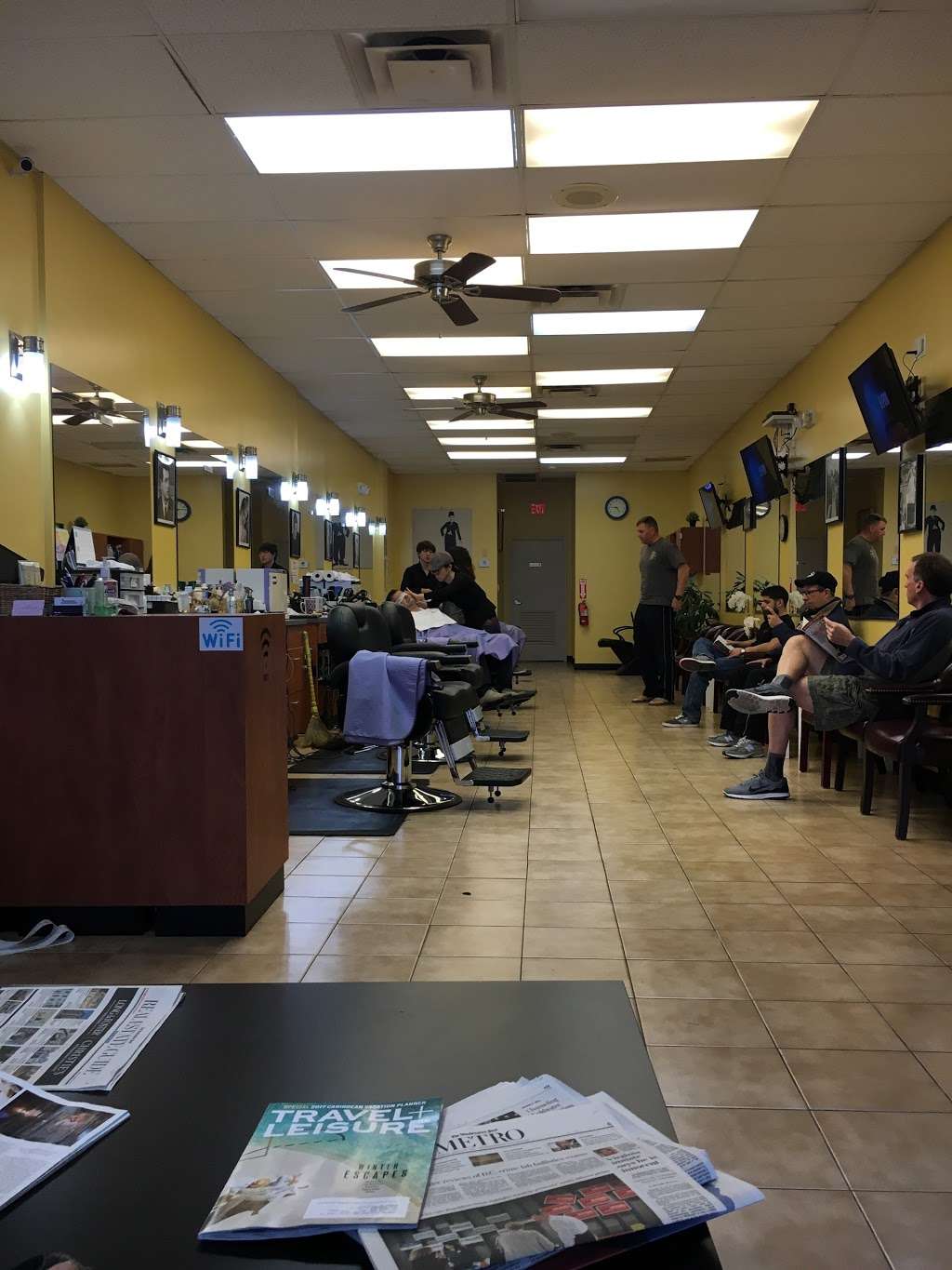 Gentlemens Barbershop | 43761 Parkhurst Plaza #128, Ashburn, VA 20147 | Phone: (703) 729-3400