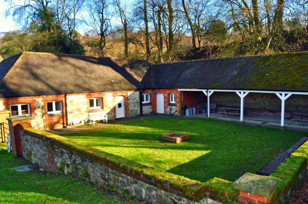 Octavia Hill Bunkhouse | Pipers Green Rd, Brasted Chart, Westerham TN16 1ND, UK | Phone: 0344 335 1296