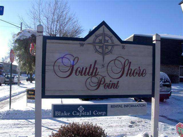 South Shore Point Apartments | 3586 E Norwich Ct, St Francis, WI 53235, USA | Phone: (414) 939-0418