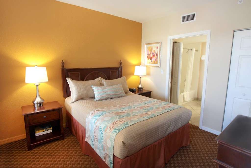 Vacation Village at Weston | 16461 Racquet Club Rd, Weston, FL 33326 | Phone: (954) 217-0162