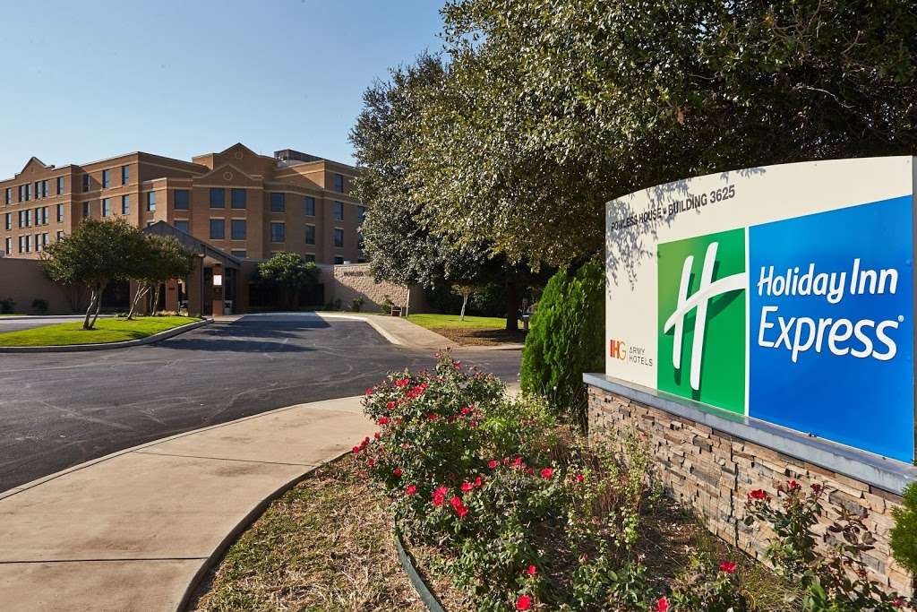 Holiday Inn Express Powless House | 3298 George Beach Ave, Fort Sam Houston, TX 78234, USA | Phone: (210) 357-2705