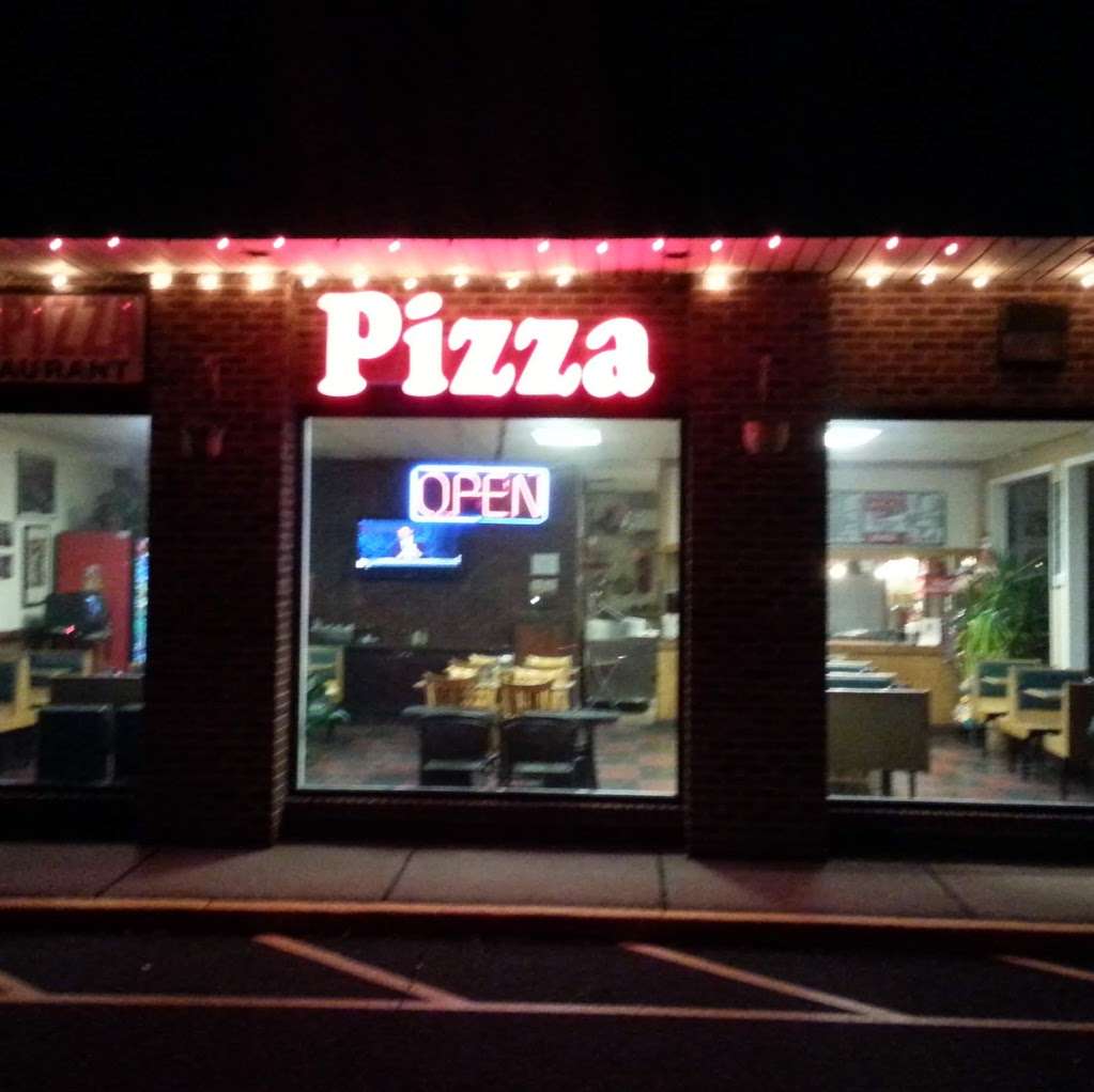 Carlos Pizza | 1401 Forty Foot Rd, Kulpsville, PA 19443, USA | Phone: (215) 855-3388