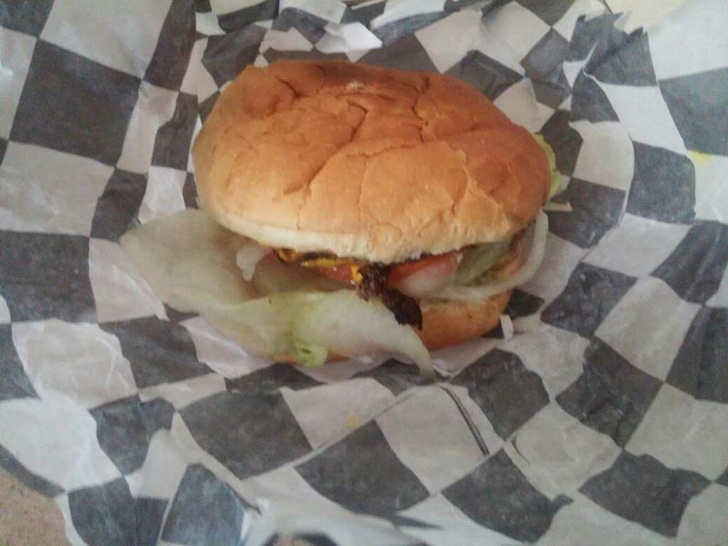 Burger Delite | 3301 Kenilworth Ave, Tuxedo, MD 20781, USA | Phone: (301) 699-9811