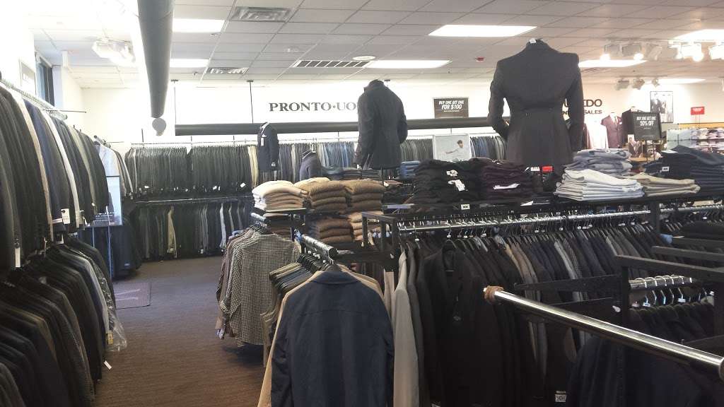 Mens Wearhouse | 2110 N Rainbow Blvd, Las Vegas, NV 89108, USA | Phone: (702) 636-1346