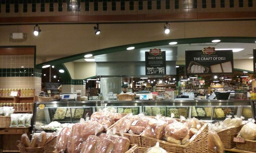 The Fresh Market | 718 Commons Dr, Geneva, IL 60134, USA | Phone: (630) 845-4095