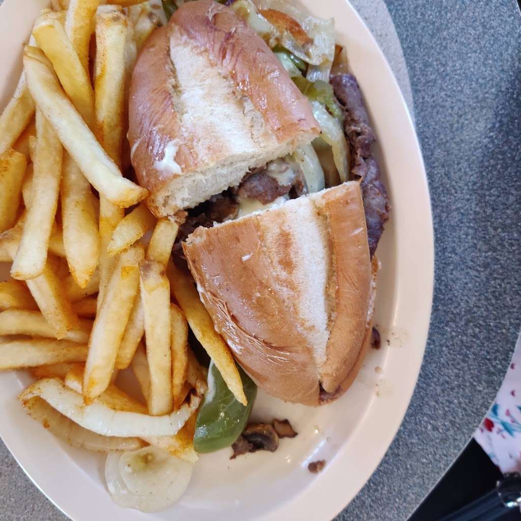 Chris Burgers | 28325 Winchester Rd, Winchester, CA 92596, USA | Phone: (951) 926-2323