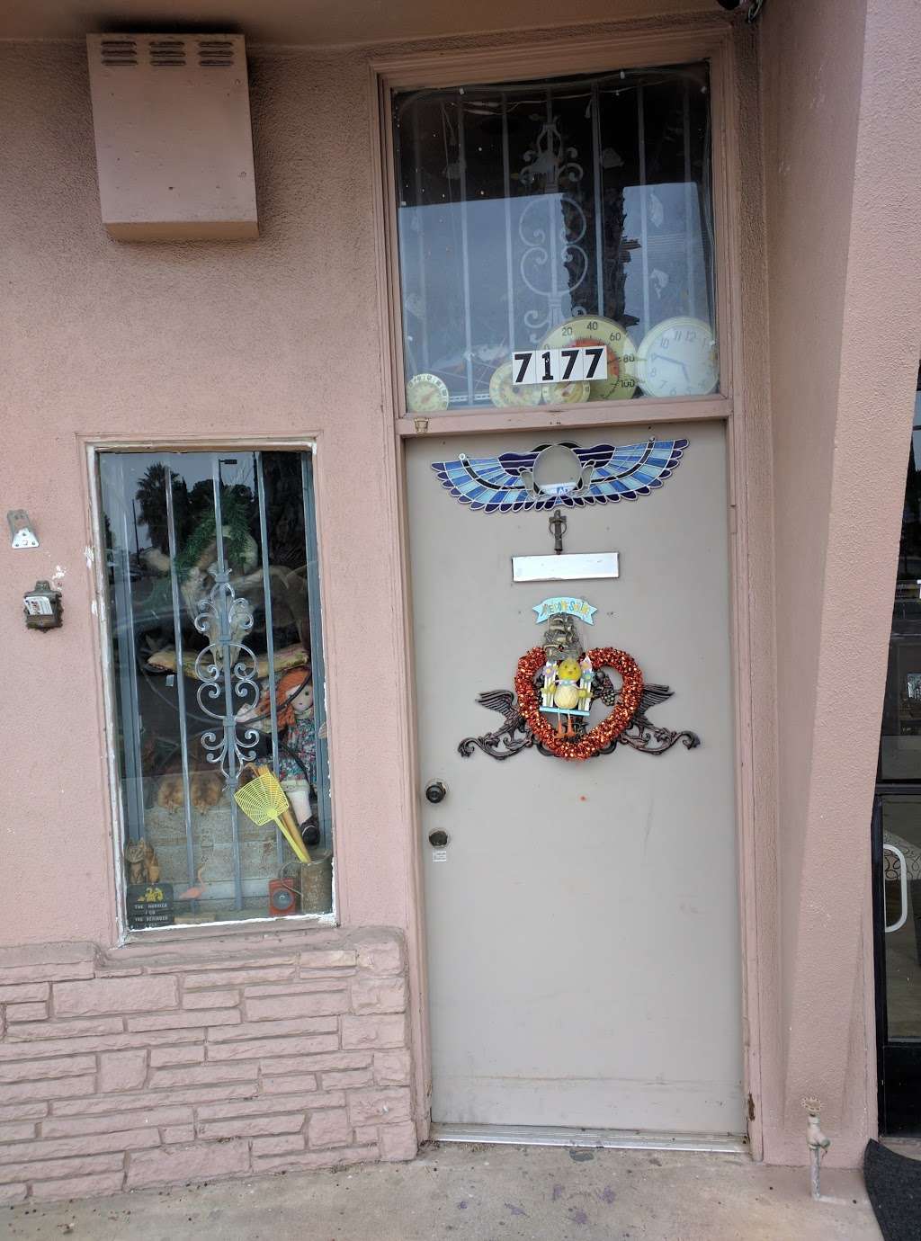 La Reyna Antique Store | 7177 Westminster Blvd, Westminster, CA 92683, USA