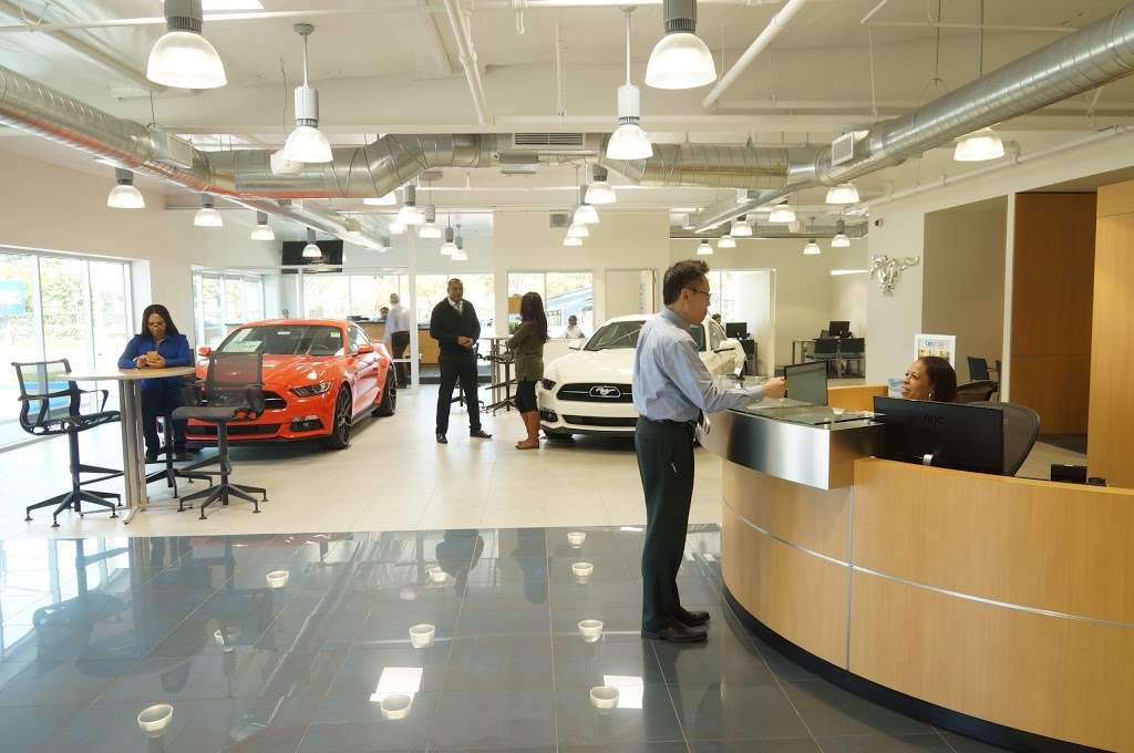 Airport Marina Ford | 5880 W Centinela Ave, Los Angeles, CA 90045, USA | Phone: (310) 574-2641