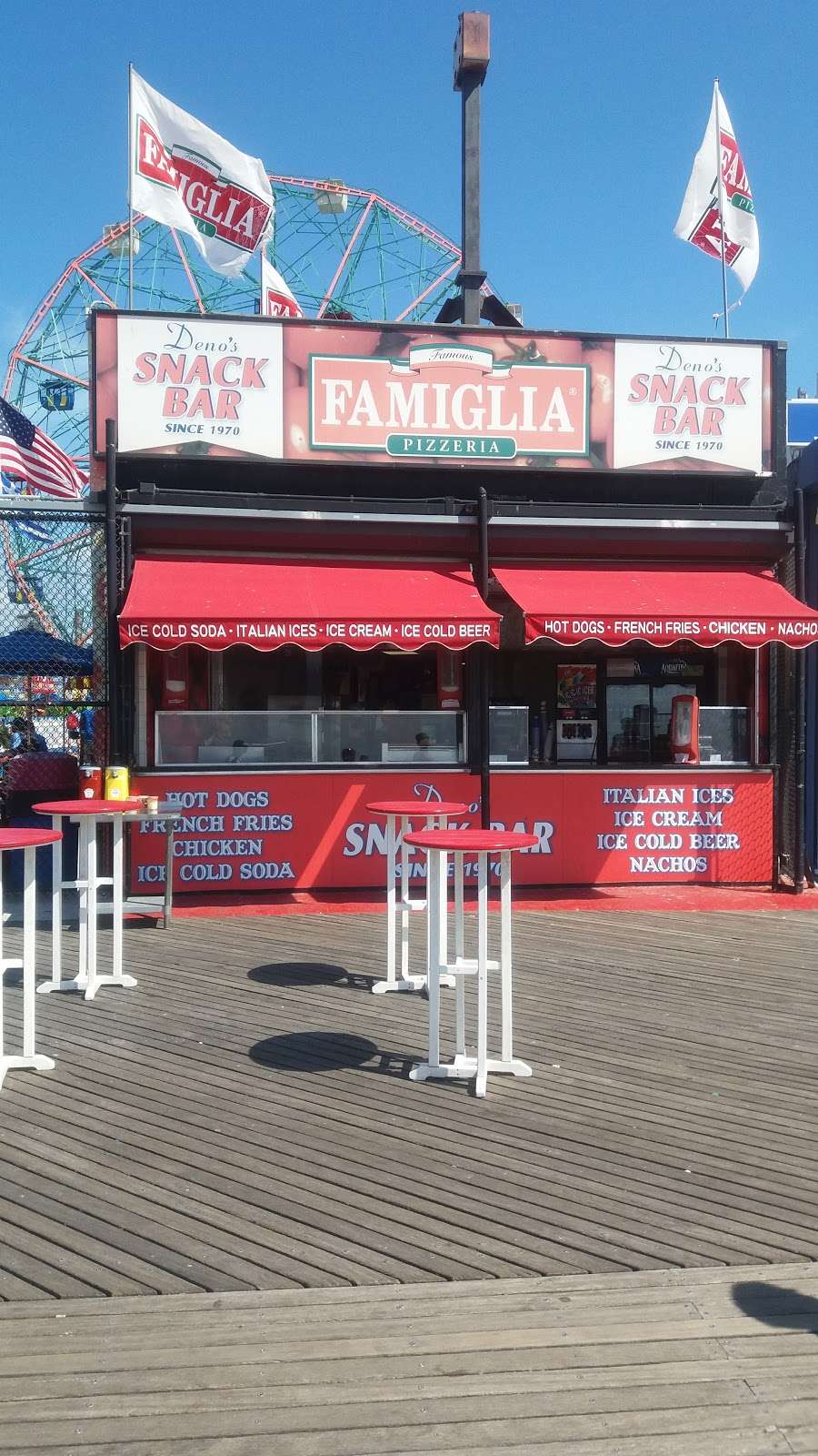 Famiglia Pizzeria | 1027 Riegelmann Boardwalk, Brooklyn, NY 11224, USA