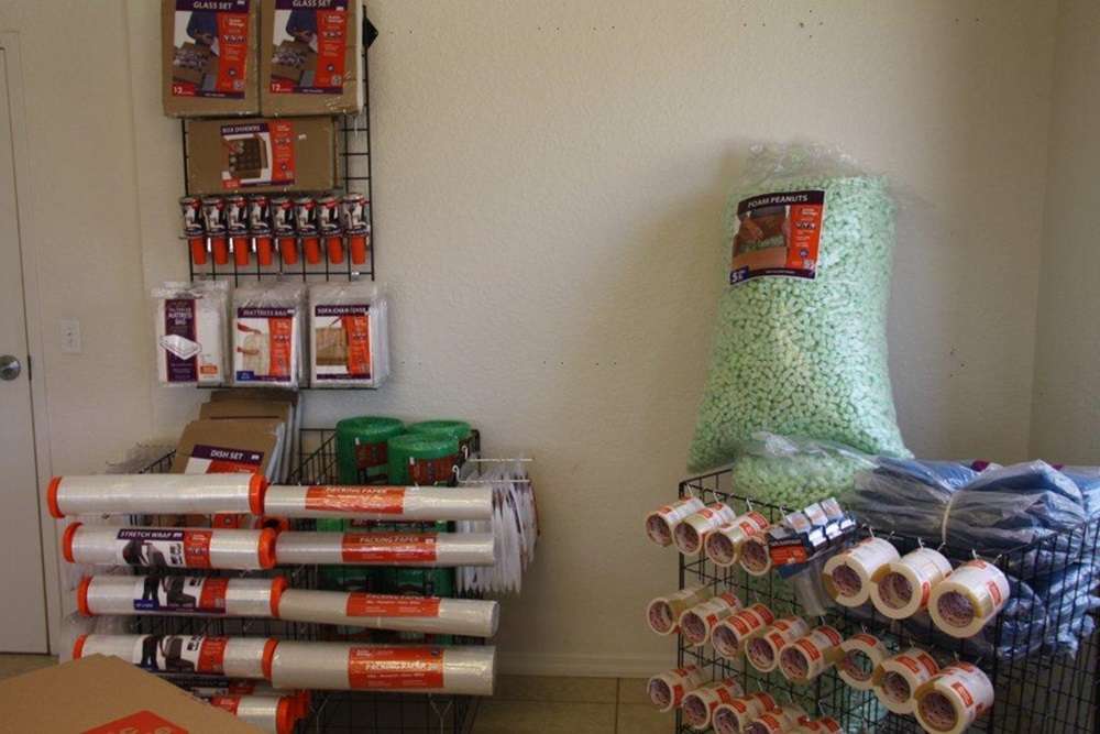 Public Storage | 951 S John Young Pkwy, Kissimmee, FL 34741, USA | Phone: (321) 250-4037