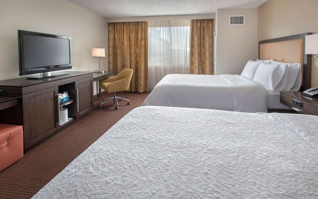 Hampton Inn NY-JFK | 144-10 135th Ave, Jamaica, NY 11436, USA | Phone: (718) 322-7500