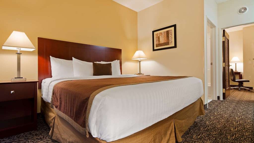 Best Western Plus Louisville Inn & Suites | 960 W Dillon Rd, Louisville, CO 80027, USA | Phone: (303) 327-1215