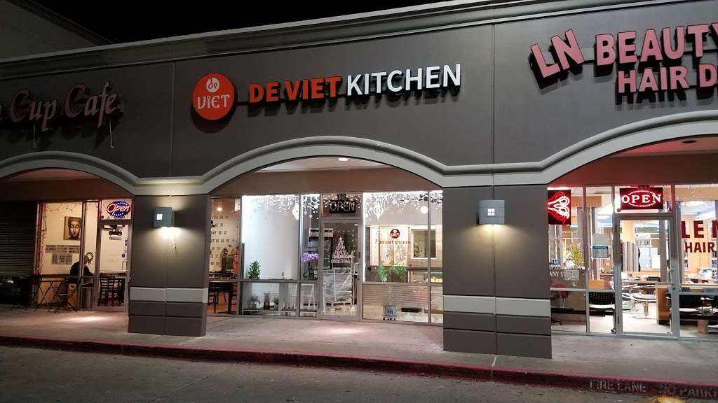 De Viet Kitchen | 8300 W Sam Houston Pkwy S #128, Houston, TX 77072, USA | Phone: (281) 741-7695