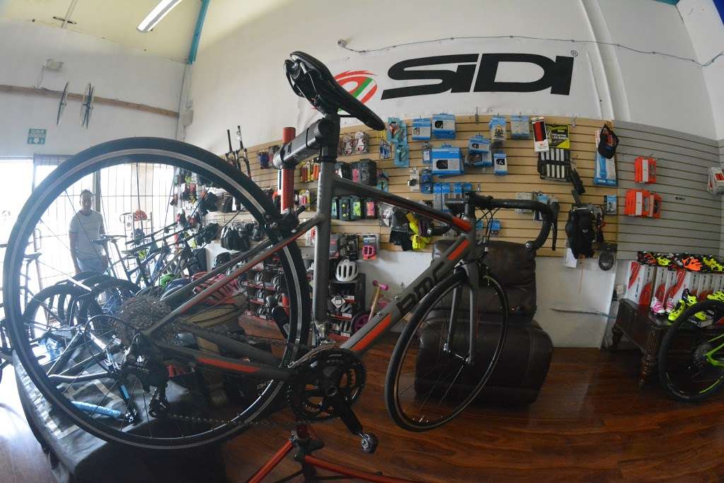 Cycle World | Blvd. Industrial 17515 Loc C-2, Mesa Otay, Vista Alamar, 22510 Tijuana, B.C., Mexico | Phone: 664 683 4759