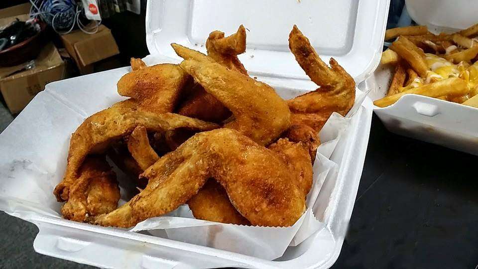 J & J Best Wing and Seafood | 3117 W North Ave, Baltimore, MD 21216 | Phone: (410) 566-4376