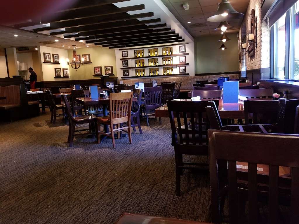 Carrabbas Italian Grill | 502 Bay Area Blvd, Webster, TX 77598 | Phone: (281) 338-0574