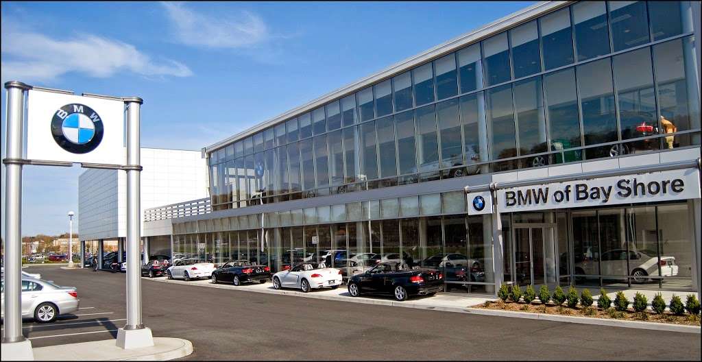 Habberstad BMW of Bay Shore | 600 Sunrise Hwy, Bay Shore, NY 11706, USA | Phone: (800) 841-6950