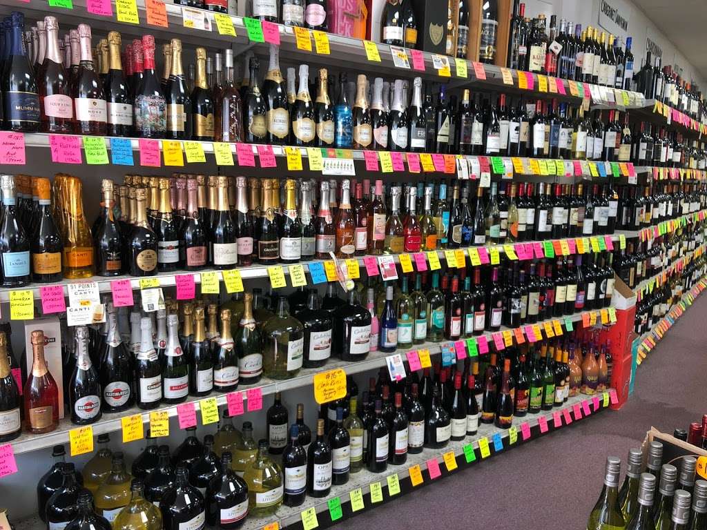 Plainview Wine & Liquor Store | 1028B, Old Country Rd, Plainview, NY 11803, USA | Phone: (516) 937-9269