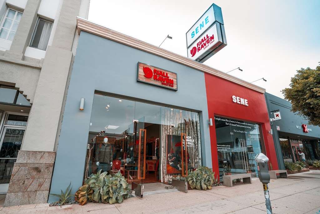 Fjällräven La Brea | 151 South La Brea Ave, Los Angeles, CA 90036, USA | Phone: (323) 746-7807