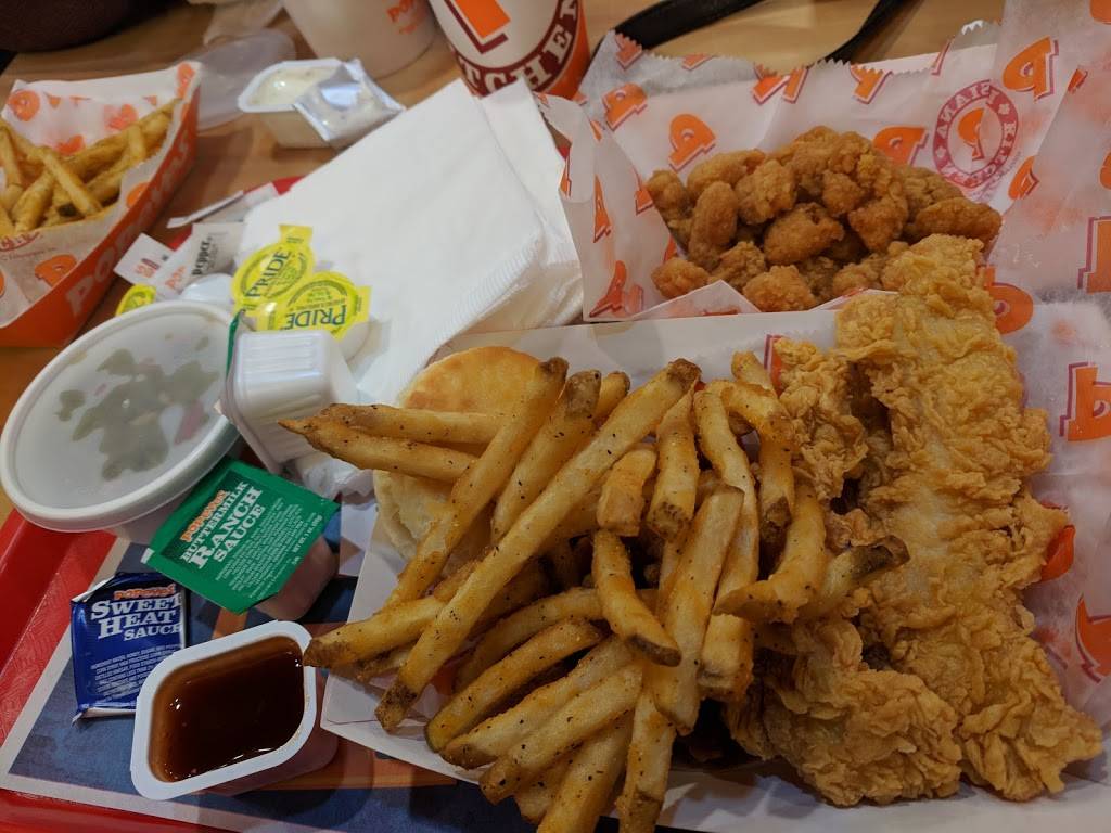 Popeyes Louisiana Kitchen | 901 El Camino Ave, Sacramento, CA 95815, USA | Phone: (916) 564-2778