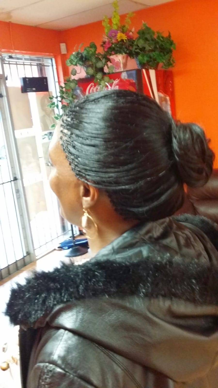 Toutane African hair braiding 5800 south Collins street | 5800 S Collins St, Arlington, TX 76018, USA | Phone: (817) 801-9705