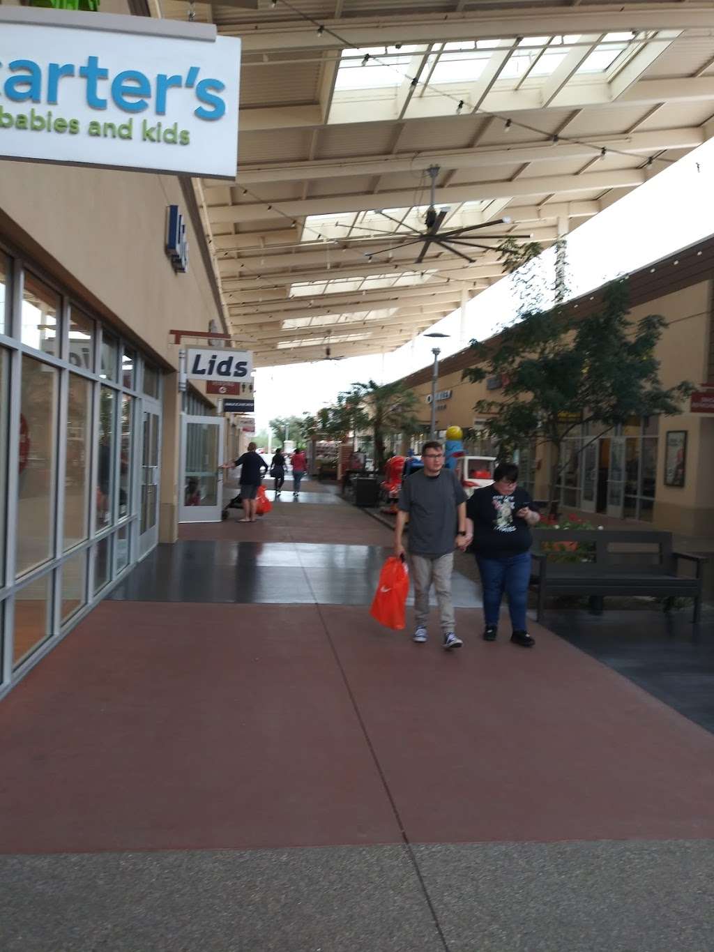 Tanger outlets | 9581-9563 W Glendale Ave, Glendale, AZ 85305, USA