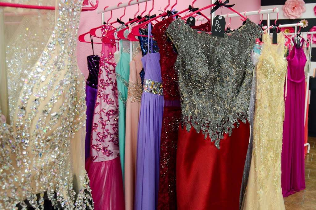 The Pink Glam Closet | 1502 Shaver St, Pasadena, TX 77502, USA | Phone: (832) 910-8110