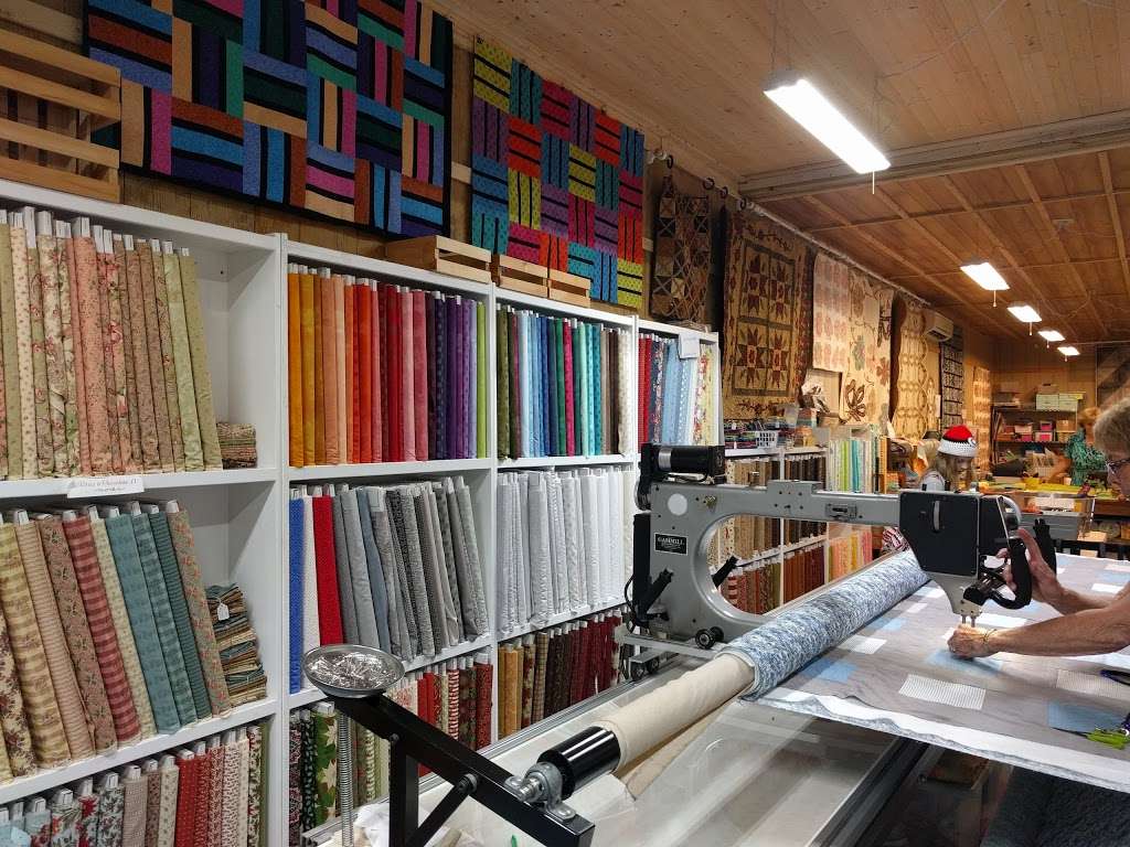 A Material Girl Quilt Shop | Eustis Sand Company Road, Eustis, FL 32736, USA | Phone: (407) 252-2539