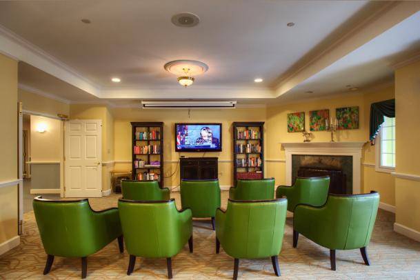 Harbour Senior Living of South Hills | 1320 Greentree Rd, Pittsburgh, PA 15220, USA | Phone: (412) 404-3342