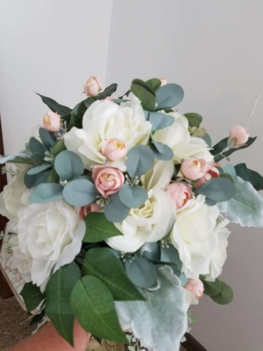 Beautiful Bridal Bouquets | 1085 S Broadway St, Coal City, IL 60416, USA | Phone: (815) 545-7516