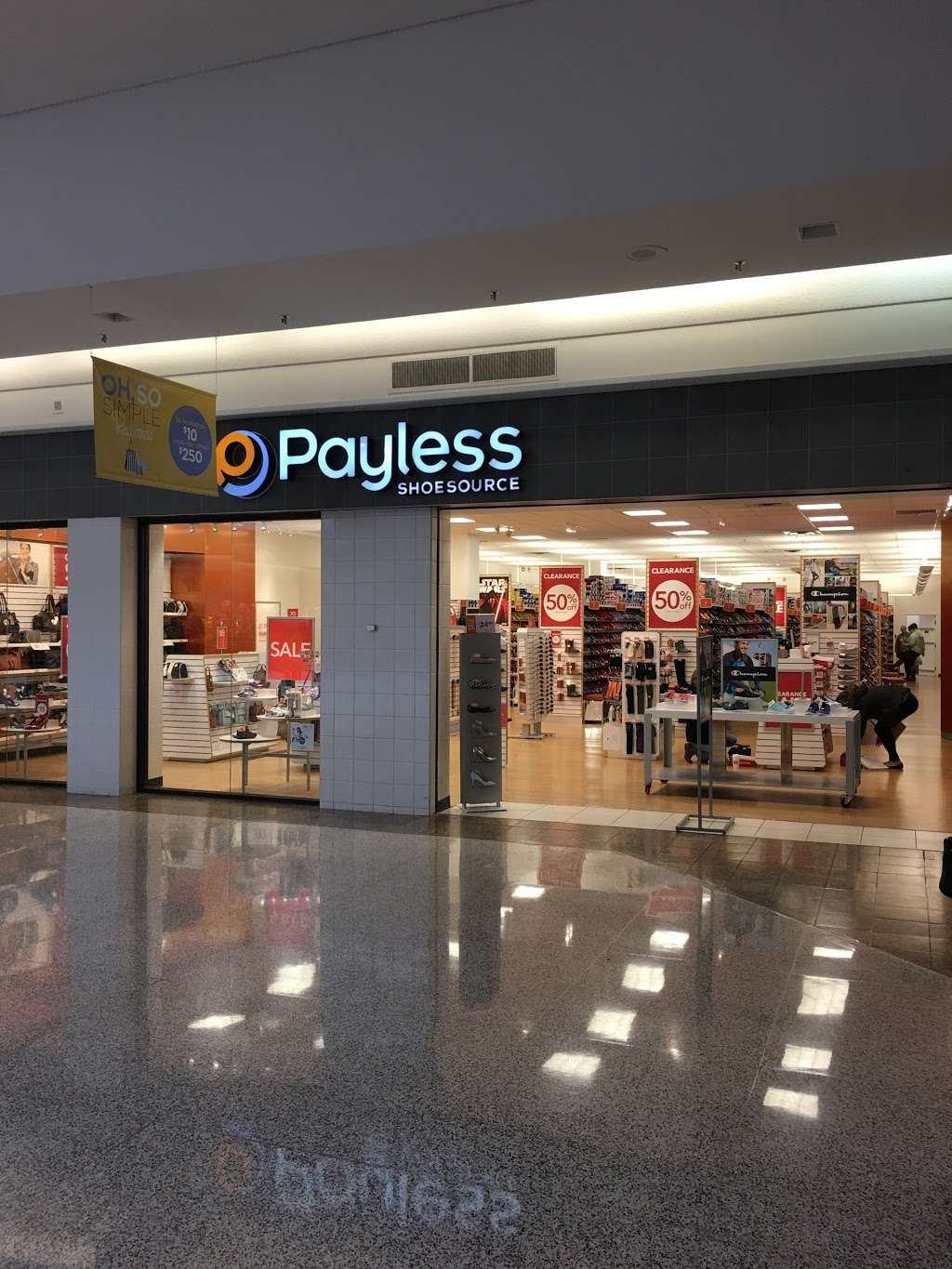 Payless | 2101 Southlake Mall SPACE DU836, Merrillville, IN 46410 | Phone: (219) 769-3308