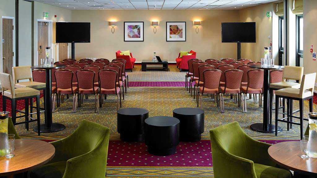 Cheshunt Marriott Hotel | Halfhide Ln, Broxbourne EN10 6NG, UK | Phone: 01992 451245