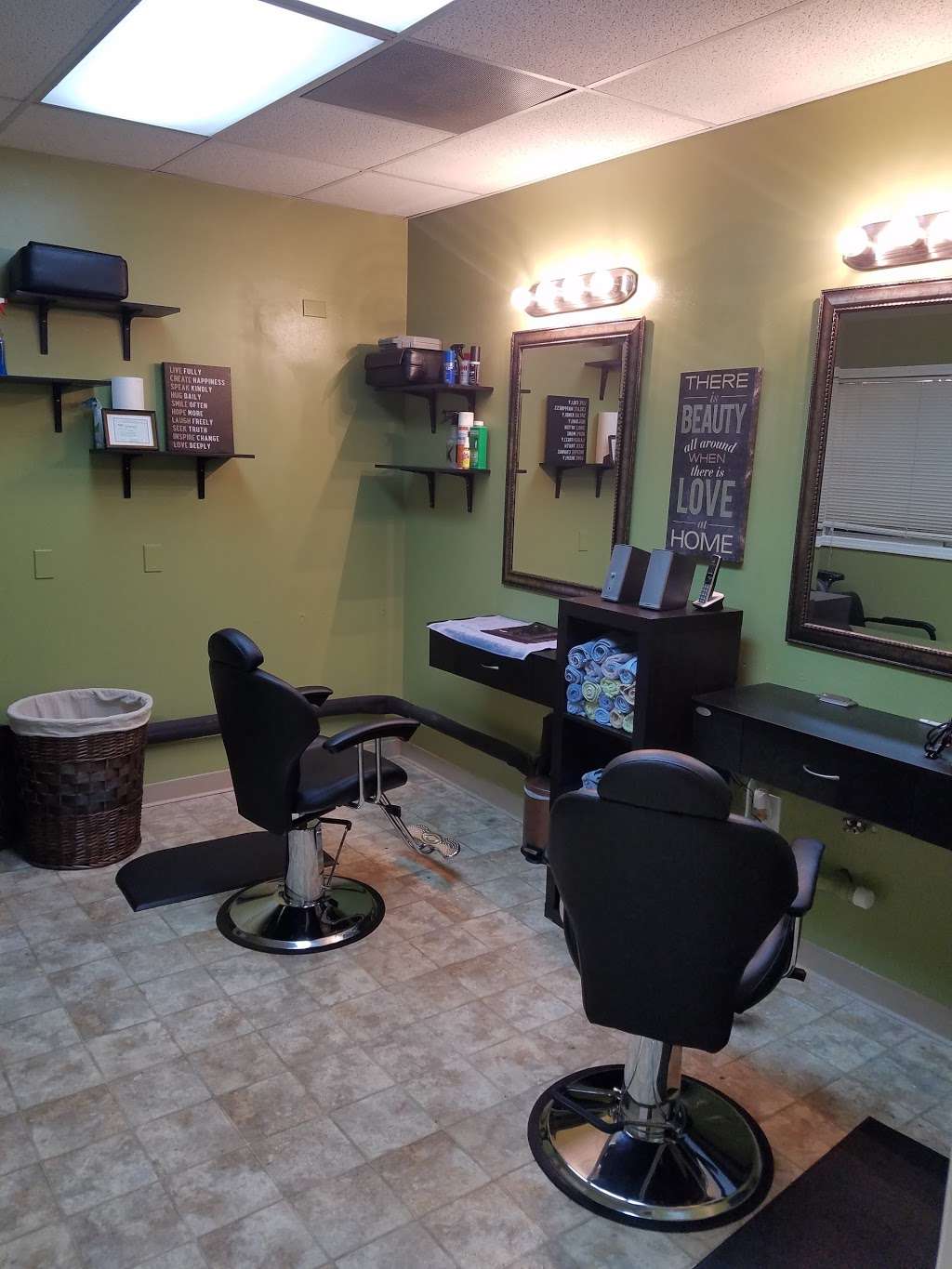 Bostons Finest Barber Lounge | 906 Cloverleaf Plaza, Kannapolis, NC 28083, USA | Phone: (252) 679-6268