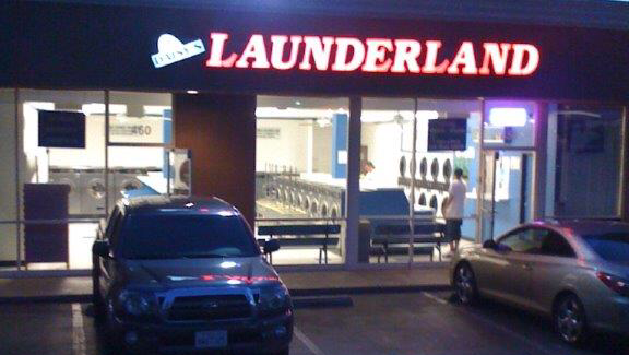 Daisys Launderland | 458 E Rowland St, Covina, CA 91723, USA | Phone: (626) 339-3800