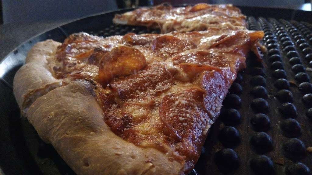 Killer Pizza From Mars | 1040 W El Norte Pkwy, Escondido, CA 92026, USA | Phone: (760) 741-6277