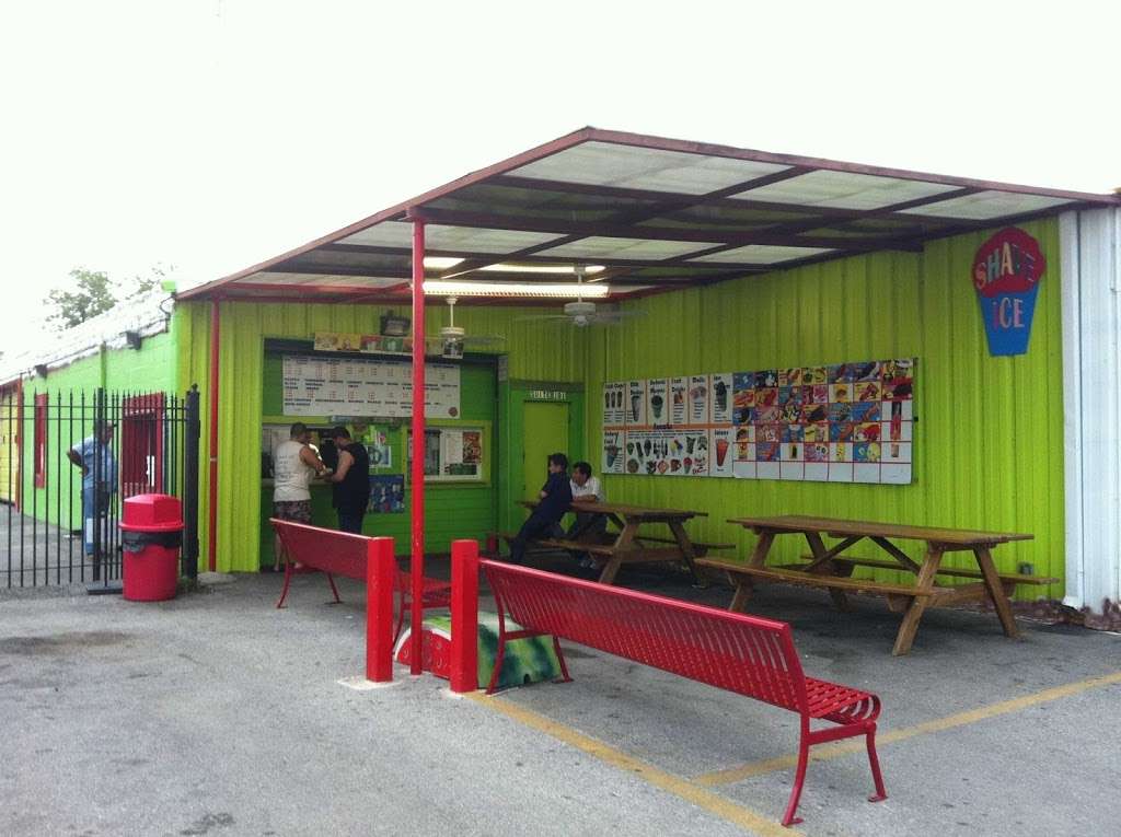 Las Nieves Fruit Cups & More | 1118 W Hildebrand Ave, San Antonio, TX 78201, USA | Phone: (210) 785-0601