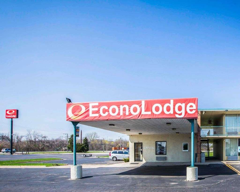 Econo Lodge | 19755 NE Frontage Rd, Shorewood, IL 60404 | Phone: (815) 927-2850
